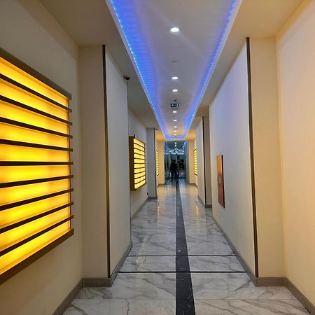 Batumi Orbi City Apart Hotel Exterior photo