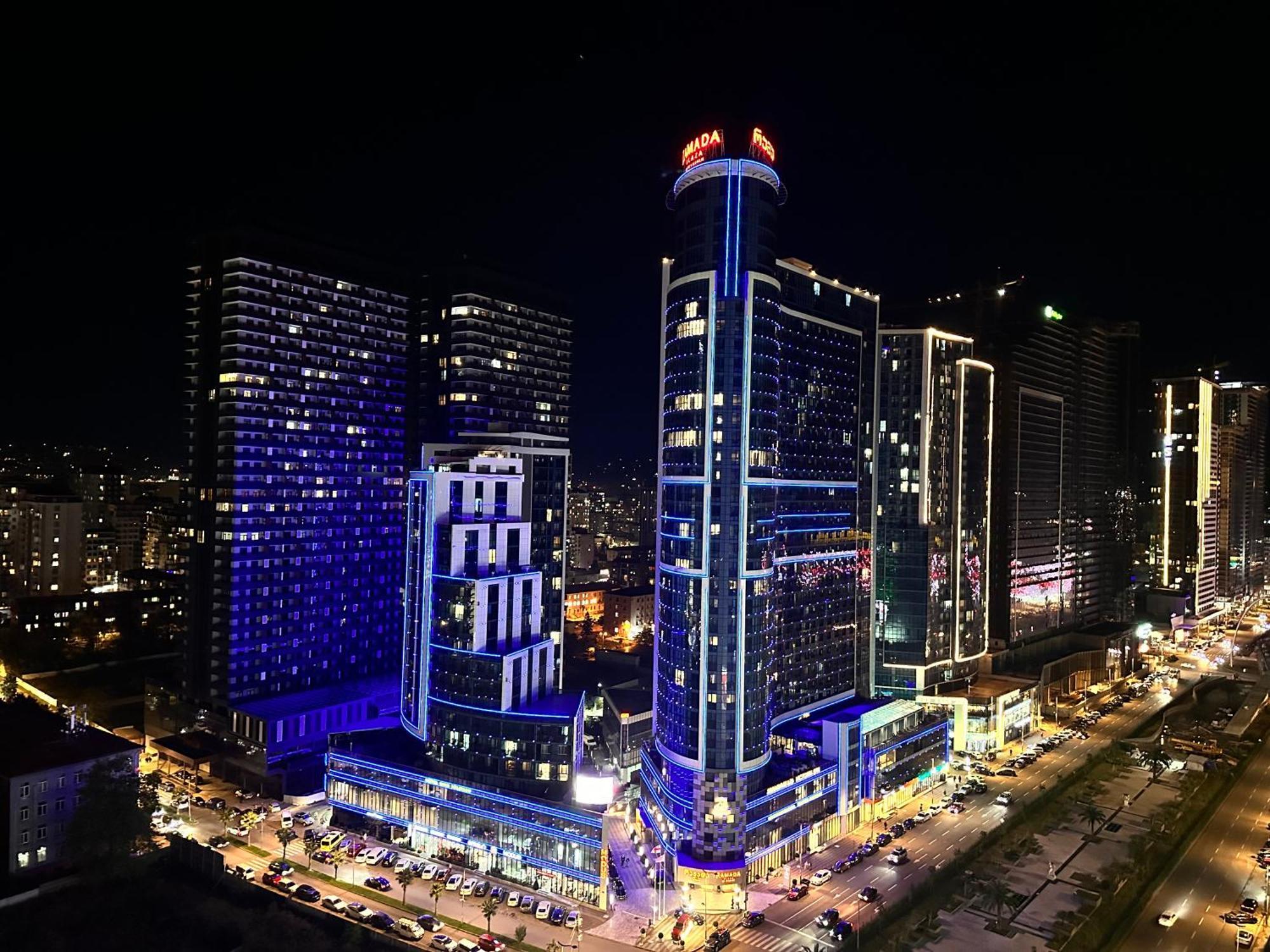 Batumi Orbi City Apart Hotel Exterior photo